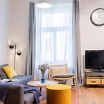 Prague Days - Studio In Top Location - Lesser Town - Park Nearby